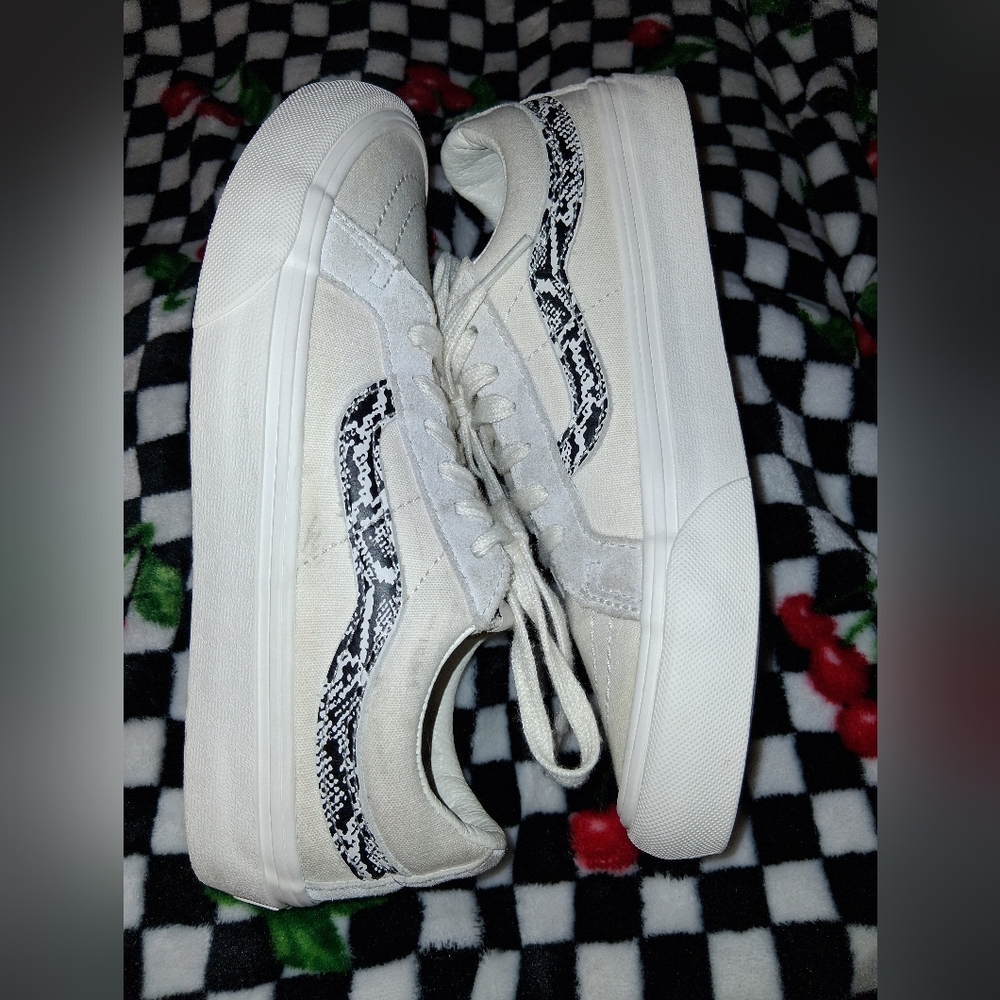Vans Women's Size 7